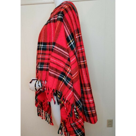 Vintage Fringe Poncho Red Tartan Plaid Wearable Stadium Blanket Washable 70s USA - Picture 3 of 9